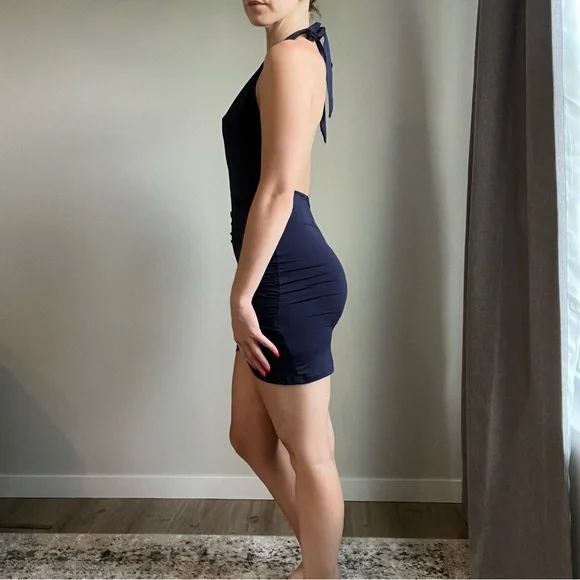 🔥REVOLVE Dress - Picture 3 of 11